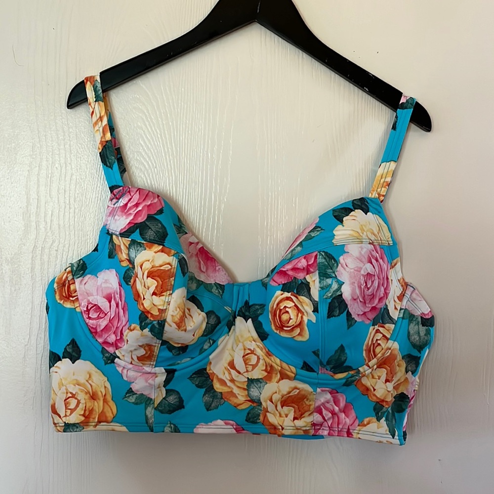 Bathing Suit Top from Torrid
